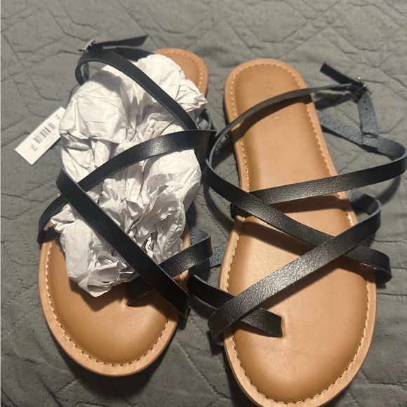 BRAND NEW Torrid Black gladiator Strappy Sandals. Brand new. - Picture 1 of 4